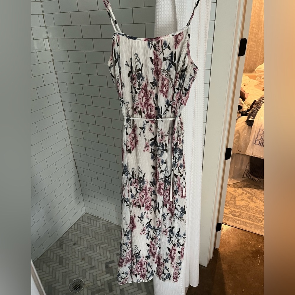 Lovestitch Floral Dress Size Small